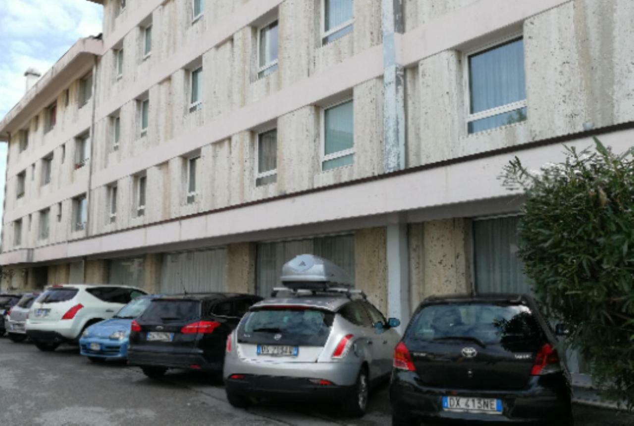 Le Barche Apartment Местре Экстерьер фото